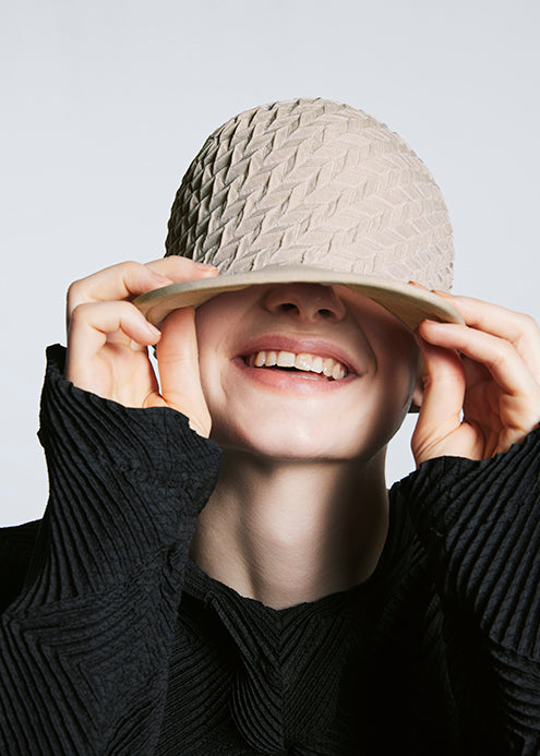 アイテムのご紹介「TYPE-O CAP」 – isseymiyake.com