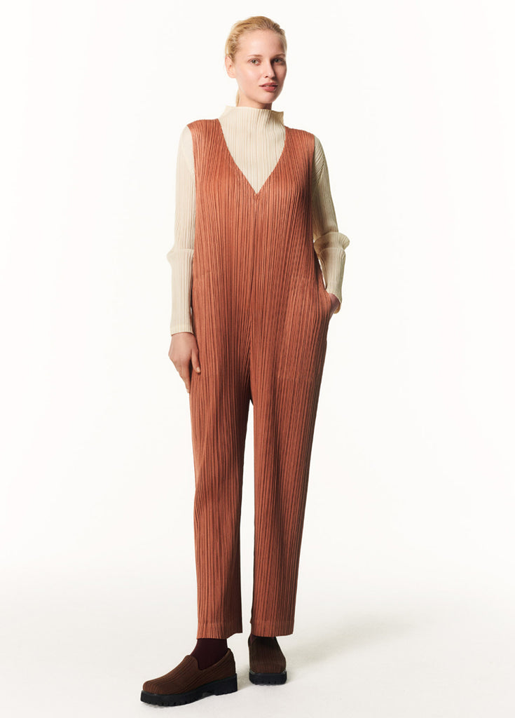 アイテムのご紹介「MONTHLY COLORS：DECEMBER」 – isseymiyake.com