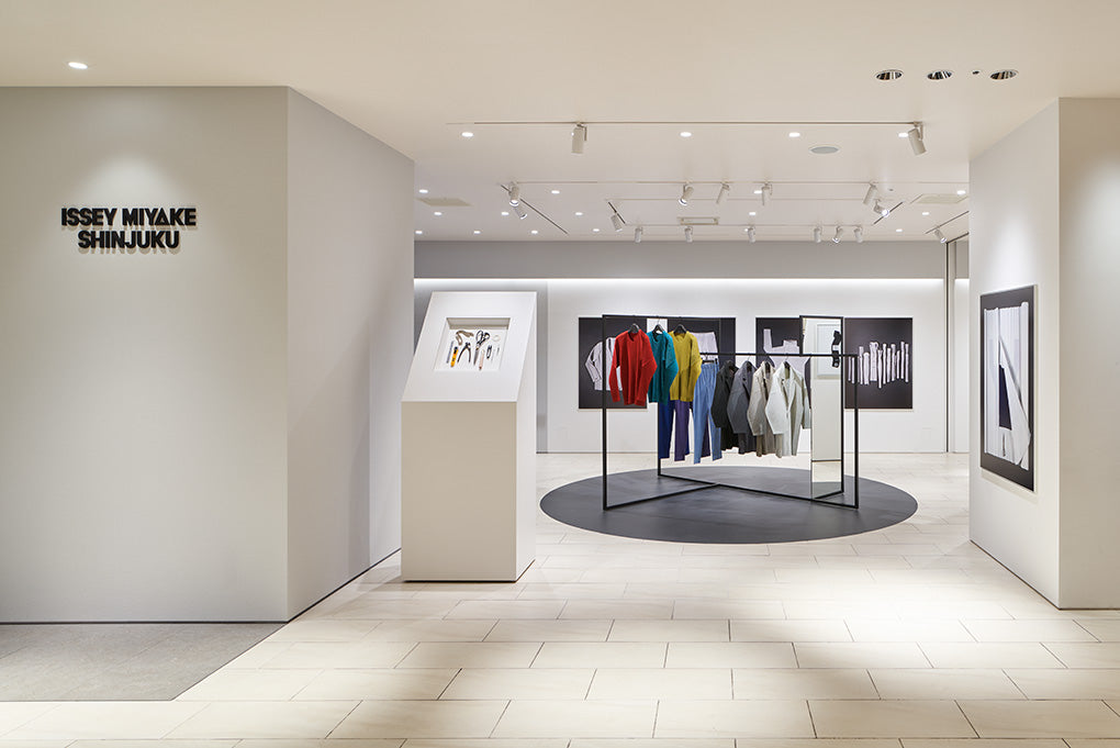 HOMME PLISSÉ ISSEY MIYAKE 「10 YEARS OF DESIGN AND MAKING