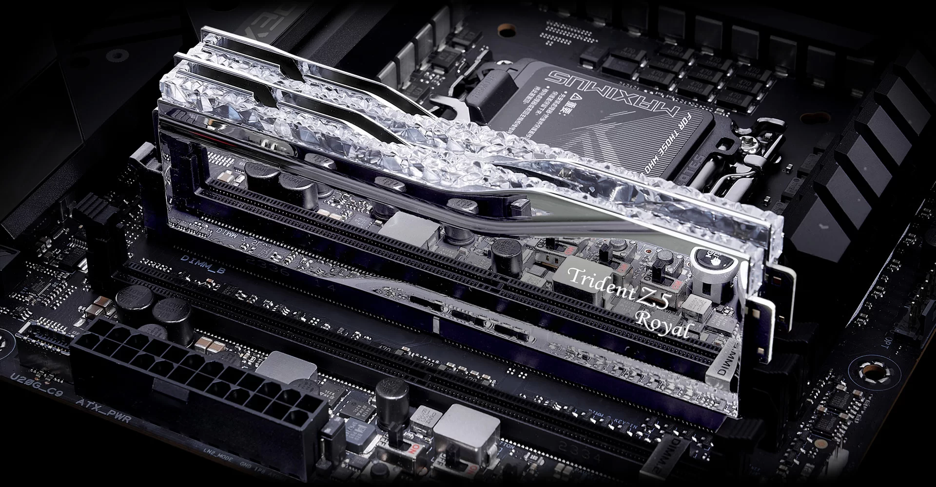 G.Skill Trident Z5 Royal F5-6000J2836G16GX2-TR5S (DDR5-6000 CL28