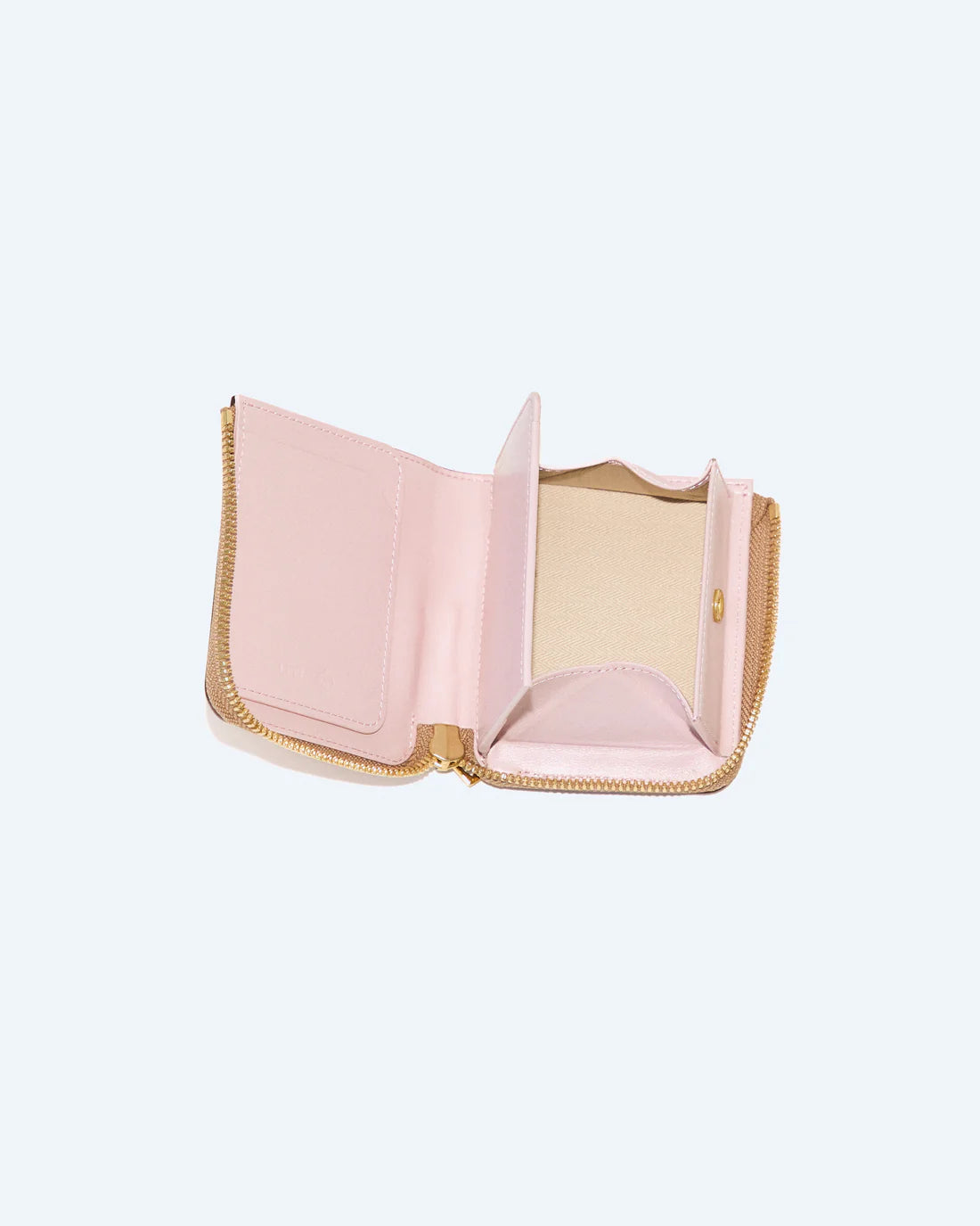 ITTI × VAKT. / EXCLUSIVE ITEM | VAKT.との共創から生まれた、ITTIの