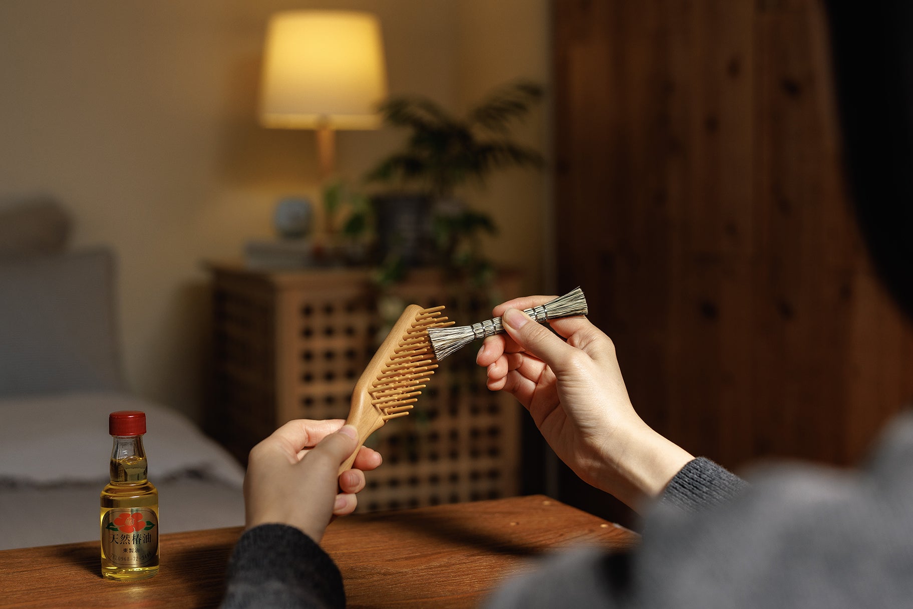 別府つげ工芸 つげブラシ5列 大 – わたしの名品帖