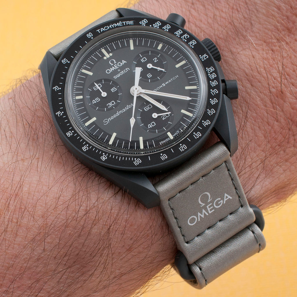 Swatch Omega Moonswatch Mercury Watch Review SO33A100