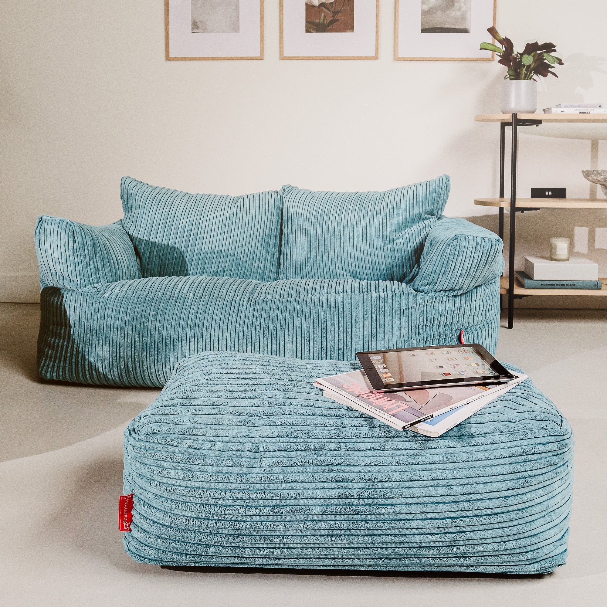 LoungePug ジョセフィンソファビーズクッション - ポンポンパープル