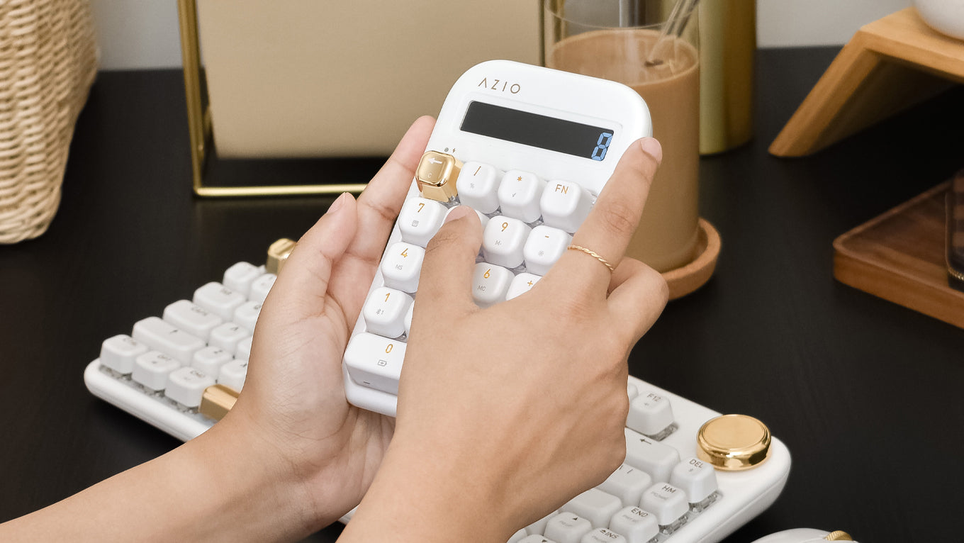 AZIO IZO テンキー/電卓 (青スイッチ) - AZIO Corporation