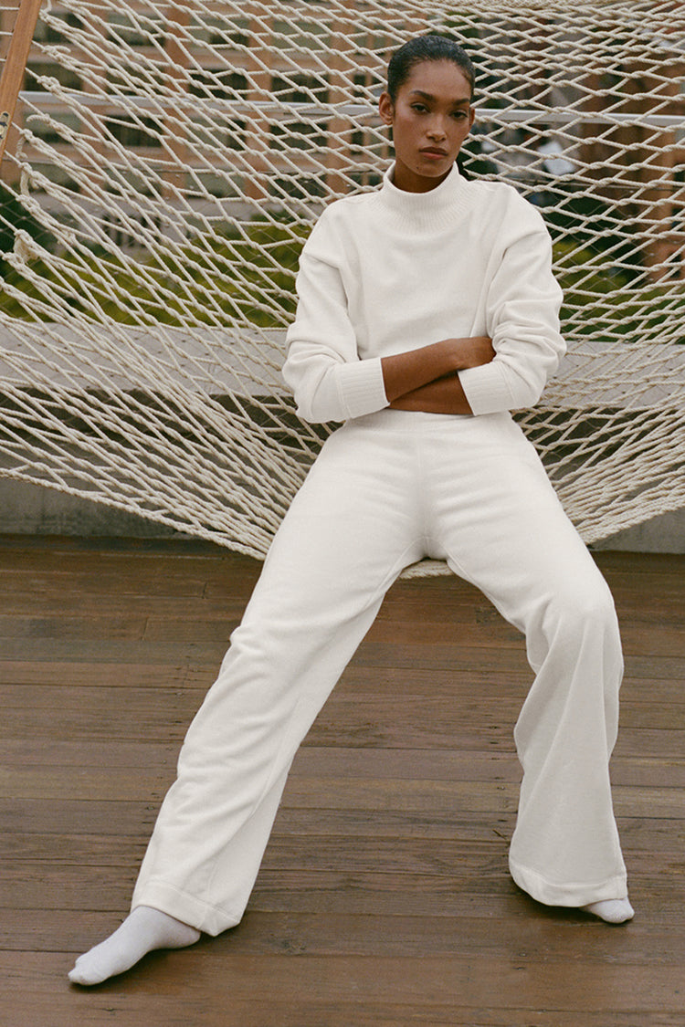 Serenity Wide Leg Sweatpant - Ivory | ALO