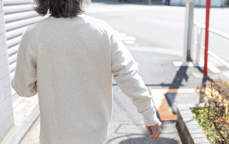 紡績屋が糸からこだわった プルオーバー トレーナー - IITO