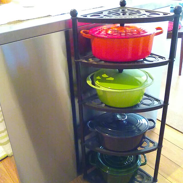 ポットスタンド ストウブ鍋のおすすめ商品とおしゃれな実例