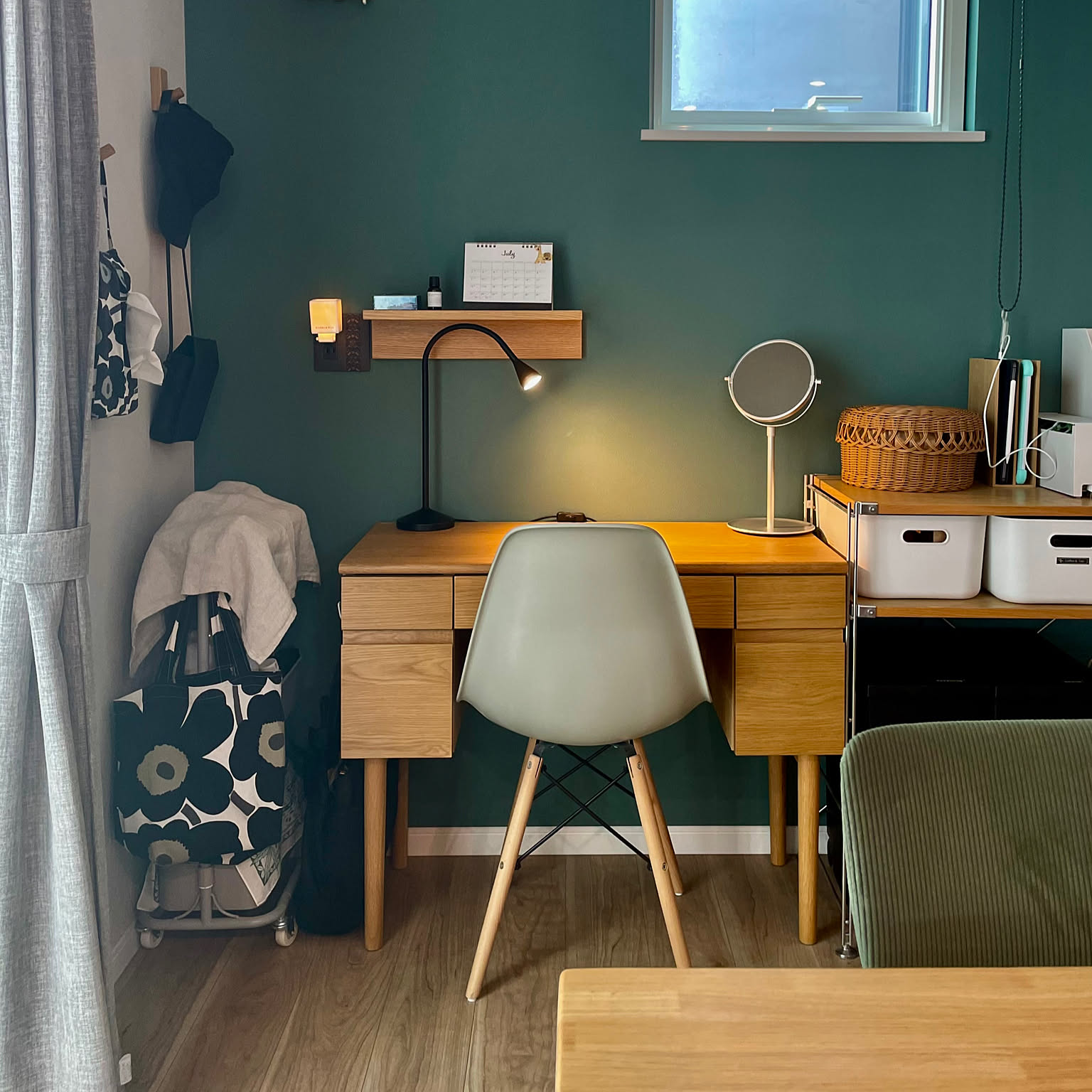 merry】モデルルーム展示品 IKEA ドレッサー パソコンデスク merry