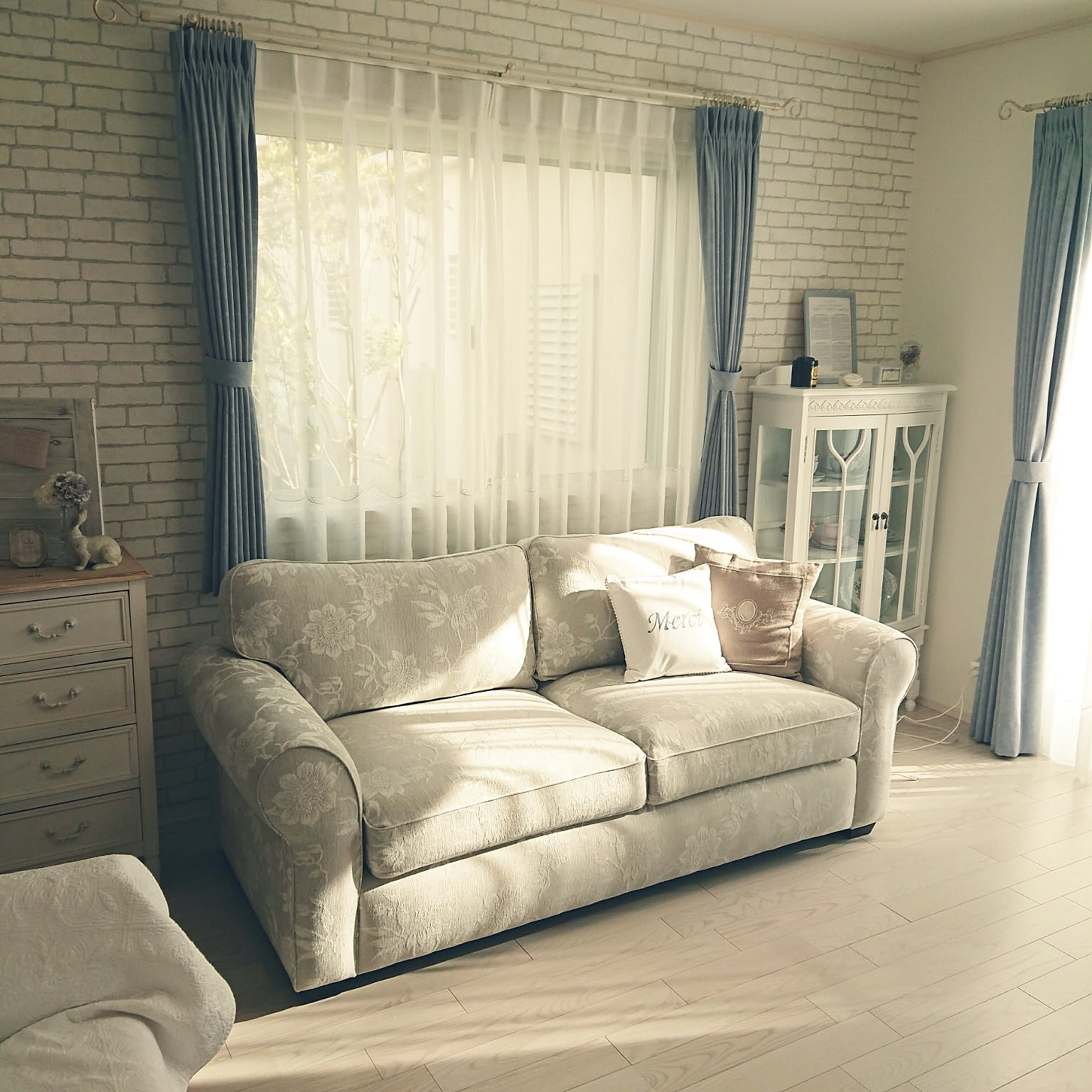 リビング ローラアシュレイのソファのおすすめ商品とおしゃれな実例