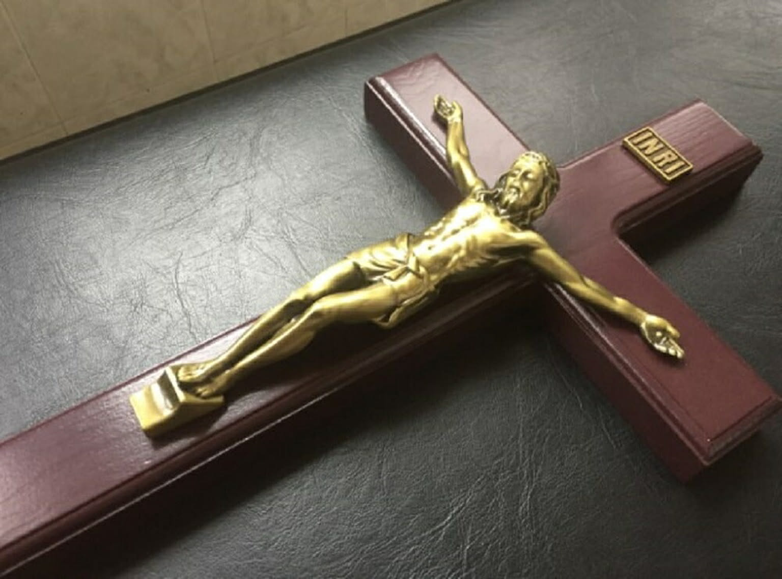 在庫限り】 木製キリスト像 木製十字架 オブジェ 置物 ビンテージ