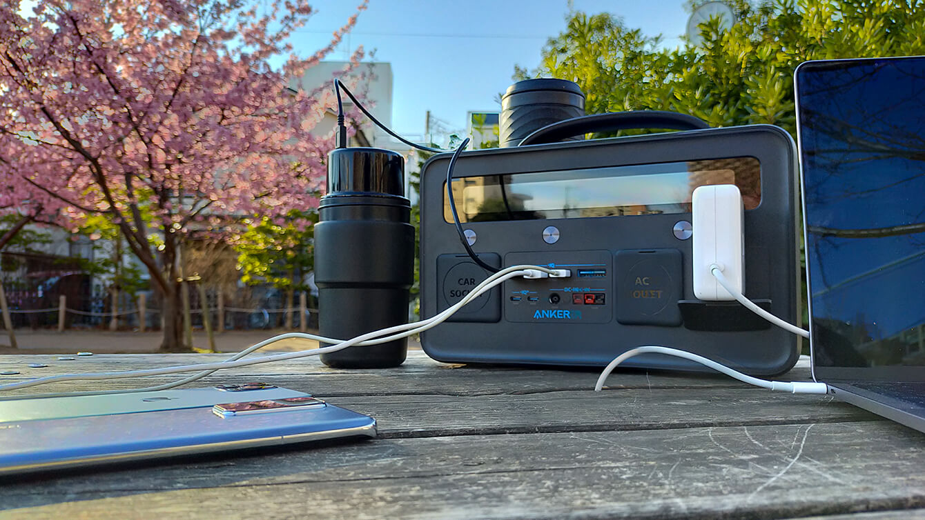 Anker PowerHouse II 800を実機レビュー！充電時間が短い大容量の