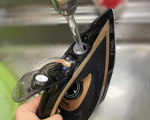 ティファールのスチームアイロン「アルティメット6828」をレビュー