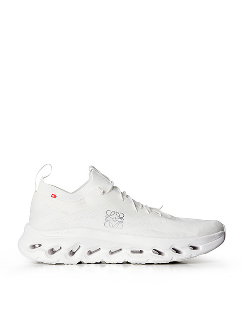 ロエベ - LOEWE | CLOUDTILT-White-42の通販 | RESTIR リステア