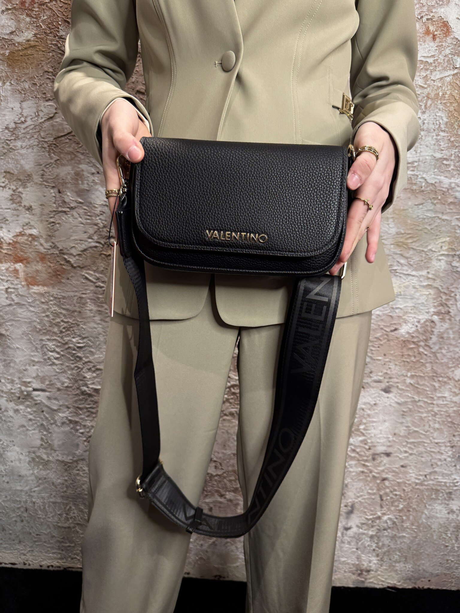 Valentino Miramar Flap Bag Nero - Have2Have Fashion Alkmaar