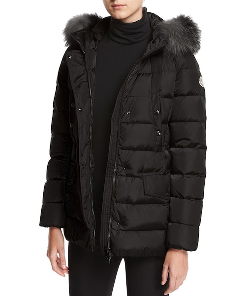 MONCLER（モンクレール）の「Moncler Clio Fur-Trim Belted Puffer