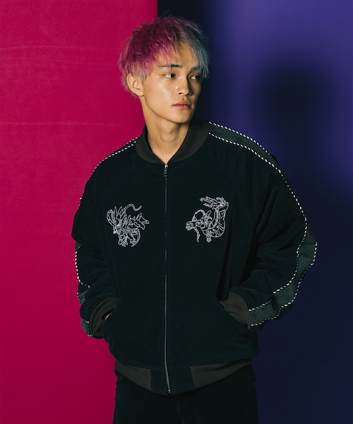 9090（ナインティナインティ）の「9090ポケモンベロアスカジャン