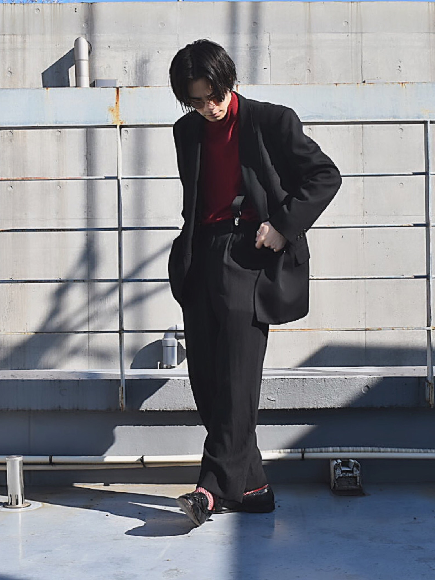 ISSEY MIYAKEのセットアップ（ブラック系）を使ったメンズ人気