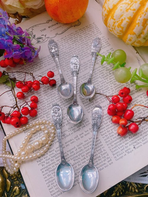 台湾 英国シルバーメッキ食器、立体彫刻コーヒースプーン、花柄ティー