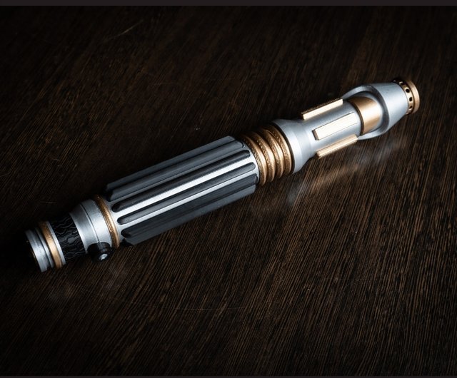 ロシア メイス・ウィンドゥのライトセーバー |スターウォーズの小道具