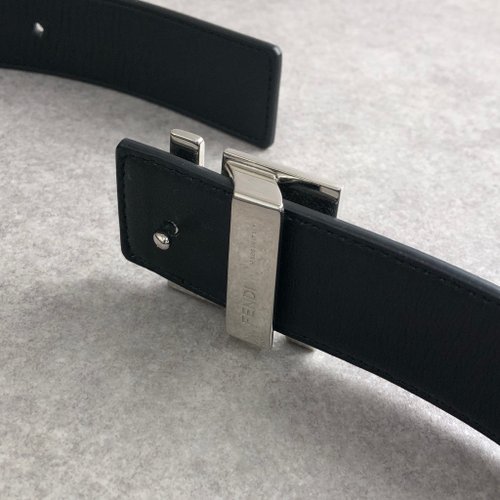 日本直送 名牌中古包 】FENDI フェンディ ベルト ブラック ズッカ