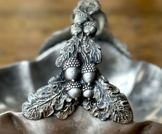 台湾 50619-フランスの美しいアンティークピューターバスケット