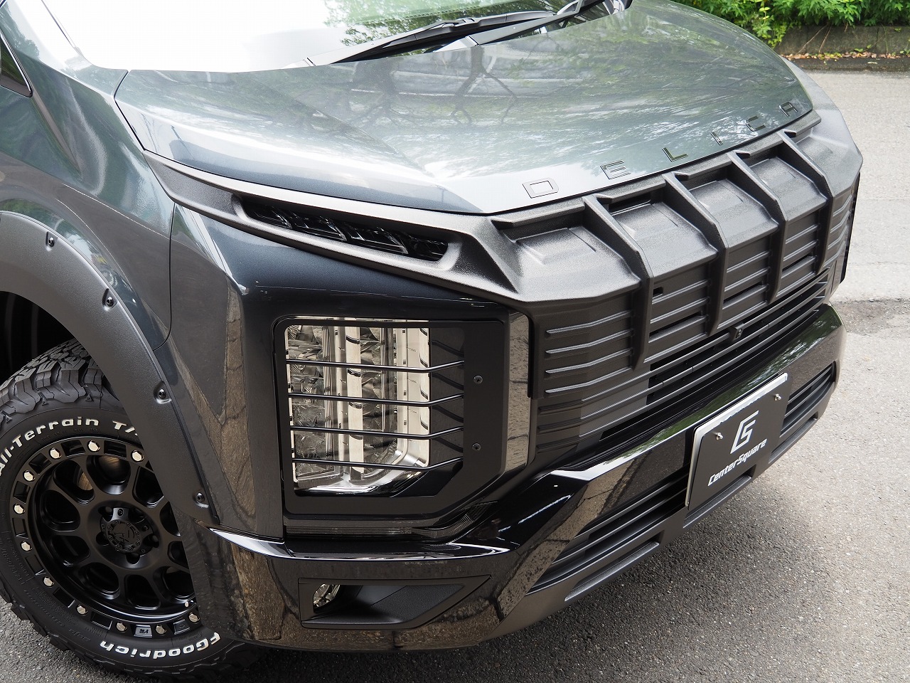 静岡県磐田市 Sさま 新型デリカD5カスタム - センタースクエア