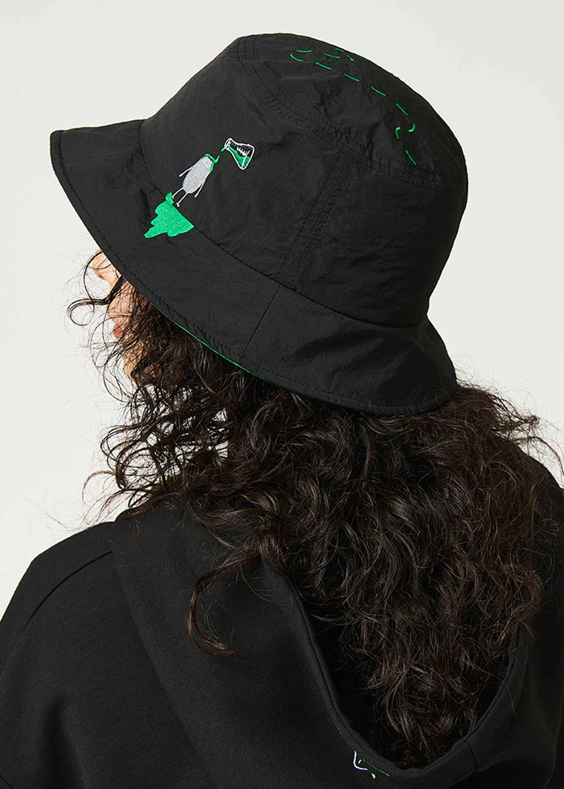 ビューティフルシャドークリーチャー｜ナイロンバケットハット｜ユニ