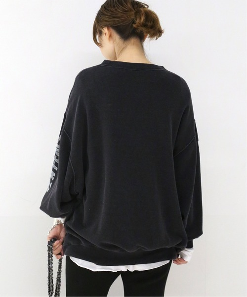 Deuxieme Classe（ドゥーズィエムクラス）の「LOVE A PEACE スウェット