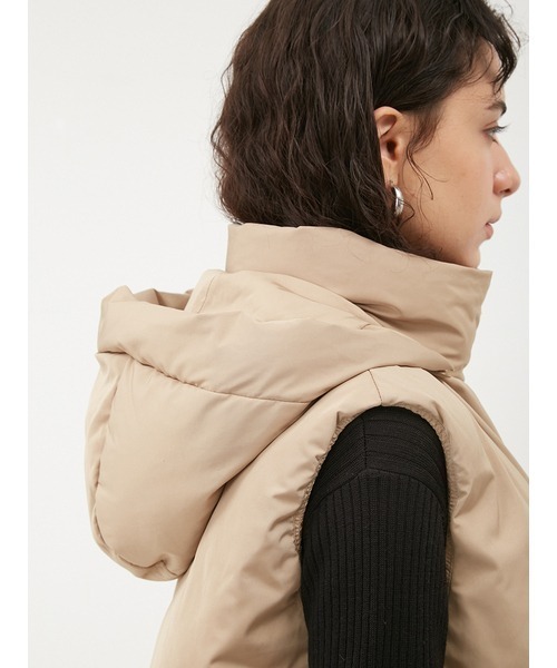 Mila Owen（ミラオーウェン）の「フード付きパテッドフレンチダウン