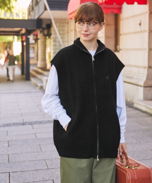 ワンポイントロゴ刺繍片畔編みドライバーズニットベスト MONO-MART