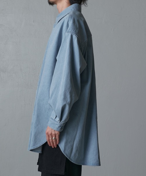 Lui's（ルイス）の「デニムルーズフィットシャツ（シャツ/ブラウス