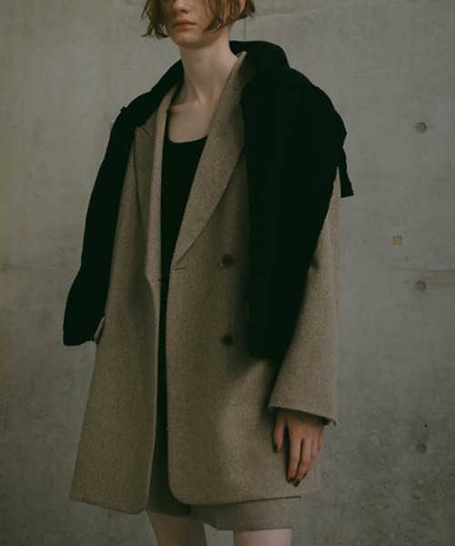 ETRE TOKYO（エトレトウキョウ）の「ピークドラペルウールジャケット