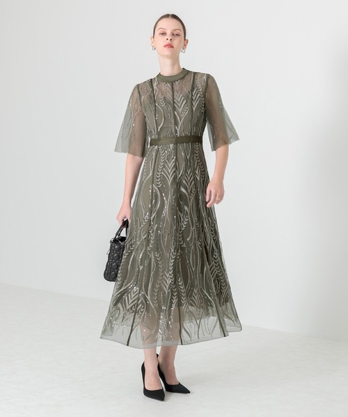 Leja（レジャ）の「【LEJA】スパンコール刺繍レースプチハイネック