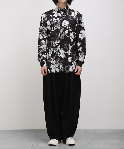 minsobi（ミンソビ）の「フラワー柄プリントロングシャツ（シャツ