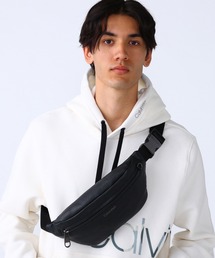 Calvin Klein（カルバン・クライン）の「ウォームス ウェスト バッグ