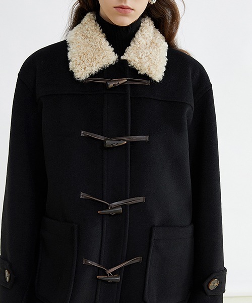 Fano Studios（ファノ ストゥディオズ）の「ボアカラー ダッフルコート