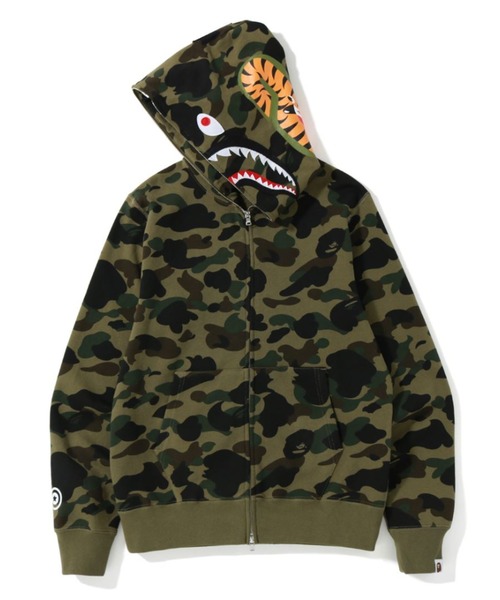 A BATHING APE（アベイシングエイプ）の「1ST CAMO SHARK FULL ZIP
