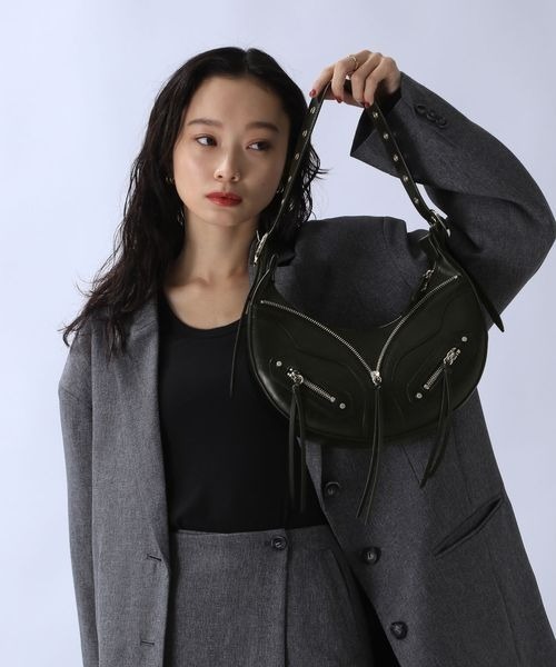 JEANASIS（ジーナシス）の「フェイクレザーZIPムーンBAG/106926