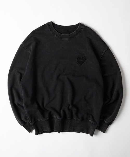 ONCILY（オンシェリー）の「HEART LOGO STITCH SWEAT / ハートロゴ