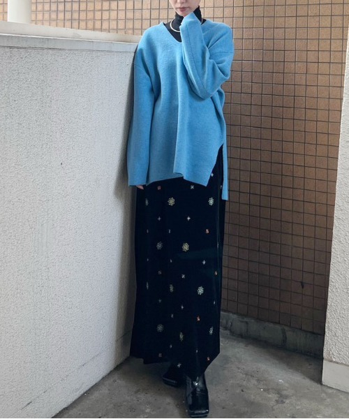 Ameri（アメリ）の「GLITTER EMBROIDERY VELOUR SKIRT（スカート