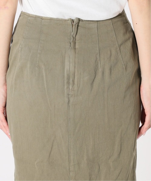 Deuxieme Classe（ドゥーズィエムクラス）の「*badass スカート