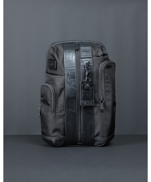 TUMI（トゥミ）の「Saratoga Sling（ボディバッグ/ウエストポーチ