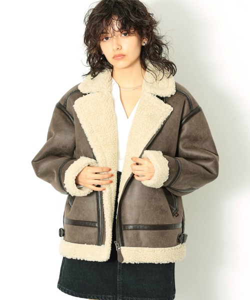 Alpha Industries（アルファインダストリーズ）の「フェイクムートン