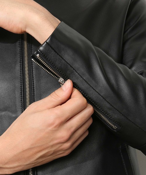 ADAM ET ROPE'（アダムエロペ）の「シングルレザーライダース