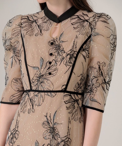 Leja（レジャ）の「【LEJA】配色パイピングプチハイネック花柄刺繍