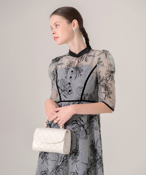 Leja（レジャ）の「【LEJA】配色パイピングプチハイネック花柄刺繍