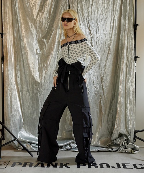 PRANK PROJECT（プランクプロジェクト）の「オフショルプリントジップ