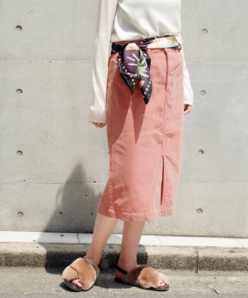 Spick & Span（スピックアンドスパン）の「コーデュロイタイトスカート