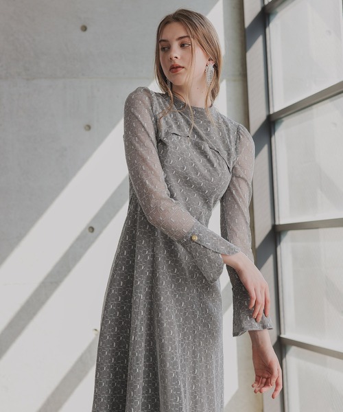 ANDRESD（アンドレスド）の「バックオープンジオメトリックドレス